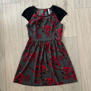 Kensie size small party dress with zipper back